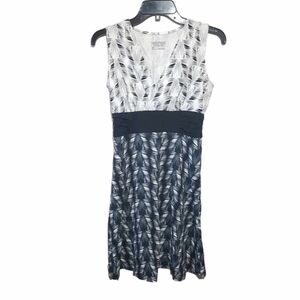 Patagonia Margot Sleeveless Dress Organic Cotton Leaf Print